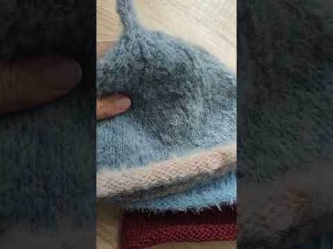 Видео: из какой пряжи вязать шапку с пипкой? #crochet #knitting #шапкабини #шапкаспицами