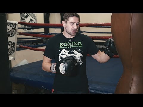 Видео: Эффективная комбинация в ближнем бою / Серия из 3 ударов