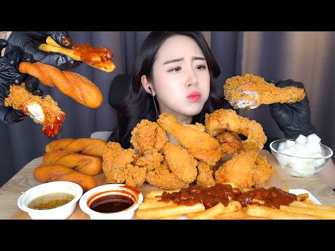 Видео: ASMR хрустящий корейский жареный цыпленок X картофель фри с чили Мукбанг Mukbangㅣ먹방ㅣkorean chicken