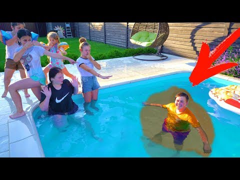 Видео: Кто ИСПОРТИЛ БАССЕЙН? НИКТО не хочет ПЛАВАТЬ!!