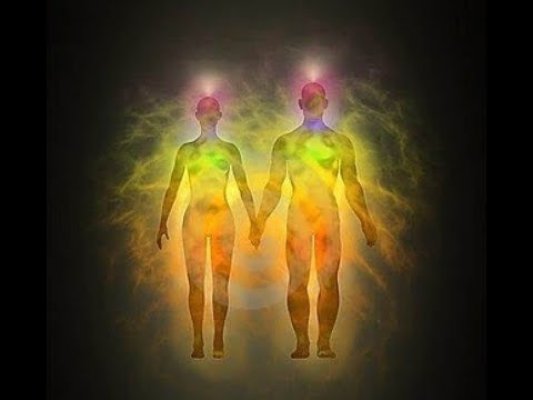 Видео: Почему первый год жизни после смерти любимого человека самый опасный.