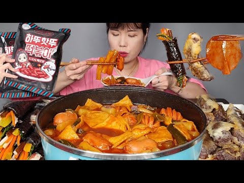 Видео: Острый ттокпокки 🌶 Маленький кимбап 🍚 Сундэ жареный круглый тангмён мокбан