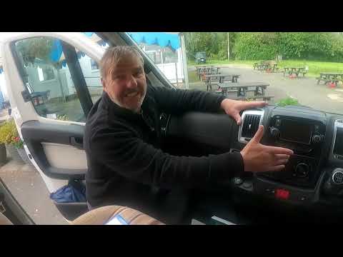 Видео: ЛУЧШИЙ АВТОДОМ В ЙОРКШИРЕ!? ОБЗОР IH 600 S