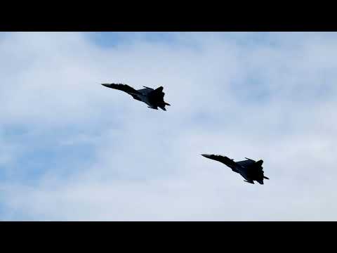 Видео: Высший пилотаж отца и сына Аверьяновых на Су 30СМ