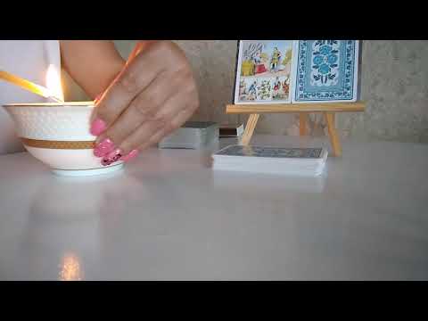 Видео: Письмо от вашего мужчины. Смотрим на воске