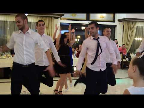 Видео: Фолклорно настроение на българска сватба, "Сливенци" / Bulgarian wedding, Folk dance