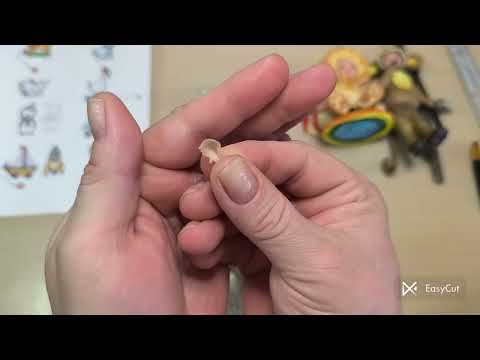 Видео: ОСЛИК.  Игрушки для ватных деток.  Урок 1.  Заготовка из фольги.  Первый слой ваты.