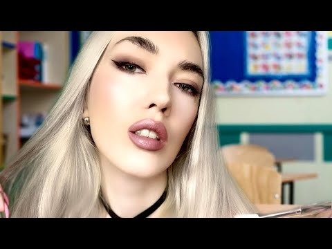 Видео: АСМР💕ПАФОСНАЯ, ТОКСИЧНАЯ ОДНОКЛАССНИЦА накрасит тебя💕 #asmr #асмр #асмрвидео #асмрзвукирта