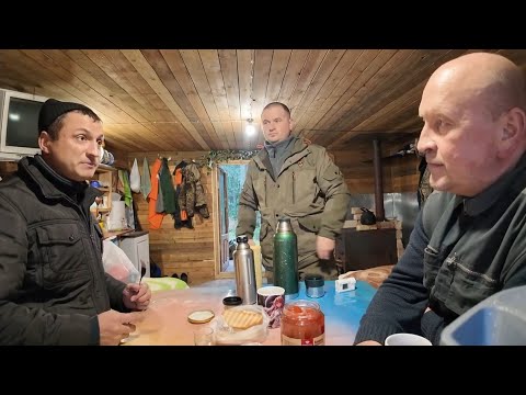 Видео: СНОВА В ТАЙГУ ДОДЕЛАТЬ ДЕЛО \ В ЛЕСНОЙ ИЗБЕ С ИЗВЕСТНЫМИ ЛЮДЬМИ \ НАПАРИЛ МУЖИКОВ