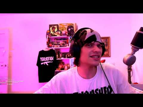 Видео: ЮГ 404 СМОТРИТ САЙТЫ КОГДА НЕЧЕГО ДЕЛАТЬ