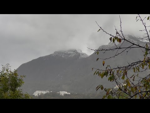 Видео: 10.10.25 Первый снег двух тысячника горной долины Эсто-Садок Мета Бруни Ак Натяжник на блютусе Цена