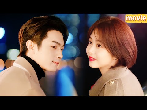 Видео: Генеральный директор покидает банкет💎чтобы поесть пельмени с Золушкой🍲:Самый теплый новогодний ужин💘