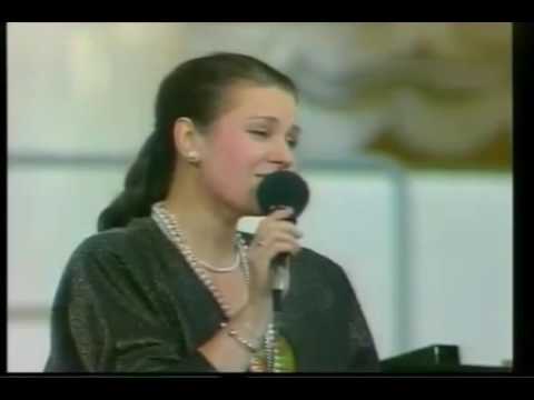 Видео: Валентина Толкунова А годы летят