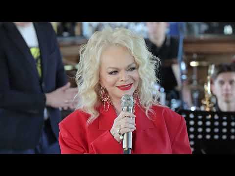 Видео: Творческий вечер Музыкальной академии Ларисы Долиной «На одной волне. Два года вместе»