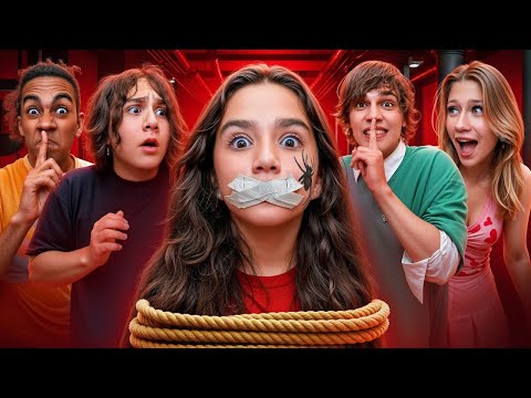 Видео: Amina ЈЕ У ОПАСНОСТИ 😱 Чудан нестанак школараца | Kamil против криминалаца | Нови видео KiKiDo