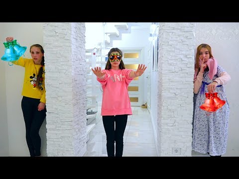 Видео: ИГРАЕМ В ПРЯТКИ В НАШЕМ ДОМЕ!