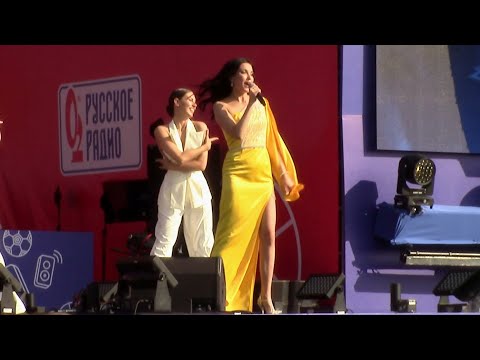 Видео: Марина Бриз - "Лютики-ромашки" (Звёзды Русского радио 25.06.2022)