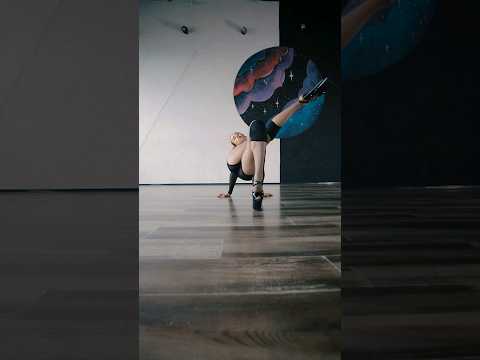 Видео: Ксения Мартынова | Комбинация с класса | Ksenia Martynova | Dance #dance #танцы