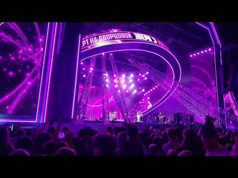 Видео: Звери - Танцуй (Звери на Дворцовой СПБ 13.09.2024)