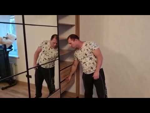 Видео: Шкаф купе под три метра