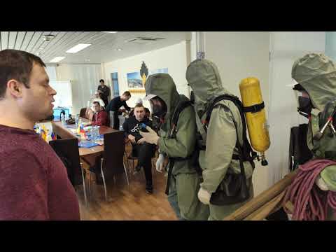 Видео: Учёба спасателей (4) эвакуация пострадавшего