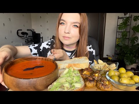 Видео: Мукбанг | Гаспачо, артишоки, чиабатта, грибы | Mukbang | Gazpacho, artichoke, mushroom, ciabatta