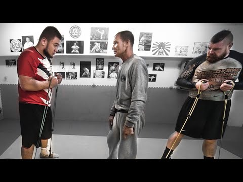 Видео: Так бьют лучшие боксеры! Постановка удара в боксе