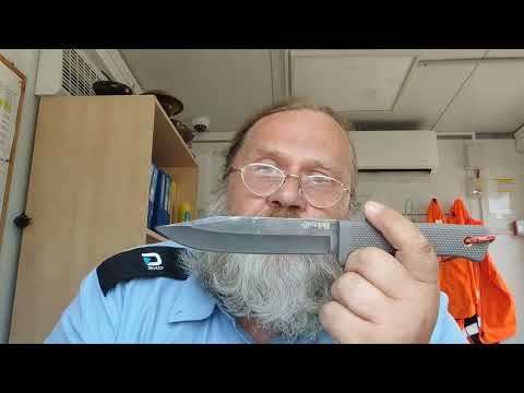 Видео: Сравнение ножей Cold steel SRK и Gerber Strongarm как ножей выживания.