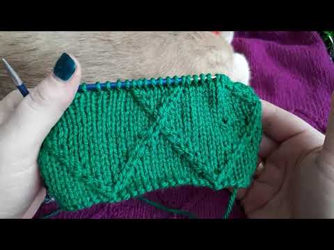 Видео: Узор Ромбы спицами МК  / Узор спицами #17