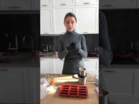 Видео: ВЕГАНСКИЕ ШОКОЛАДНО-ТЫКВЕННЫЕ ПИРОЖНЫЕ от @lipskaya_masha