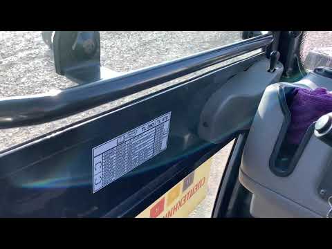 Видео: Авто выравнивание задний оси на Боб-кет TL470