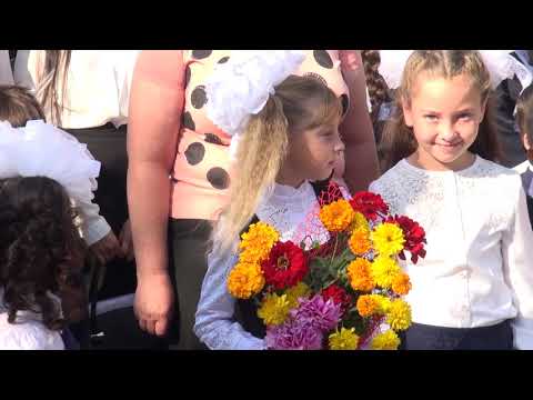 Видео: 1 сентября Макинск Школа-гимназия Выпуск 2018
