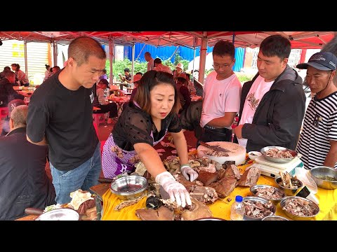 Видео: Куньмин Гранд Базар, Юньнань, Китай, вкусный суп из баранины, детские закуски