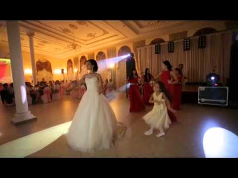 Видео: Актобе Флэшмоб кыз узату Гульназ&Марат