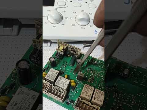 Видео: Стиральная машина Индезит (indesit) ремонт модуля управления (бах по УБЛ).