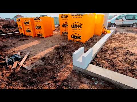 Видео: ПЕРВЫЙ РЯД ГАЗОБЕТОНА ЛЕГКО ,ПРИСПОСОБА