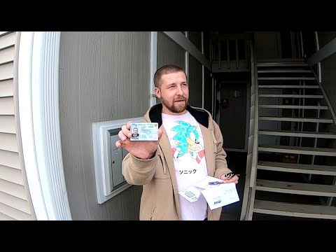 Видео: Сдаём на Американские права и покупаем машину.