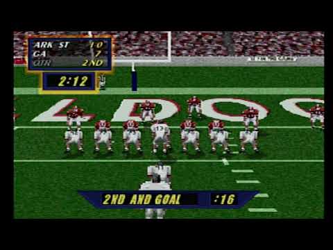 Видео: NCAA Football '98 (режим симуляции сезона — неделя 2: Arkansas State Red Wolves против Georgia Bu...