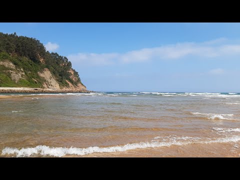 Видео: # 154 Пляжи Севера Испании. Пляж Родилес. Астурия. Playa de Rodiles. Asturias