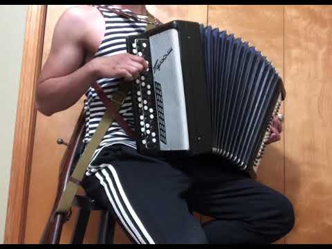 Видео: Victory Day (День Победы) - Red Army Choir - Accordion (Баян)