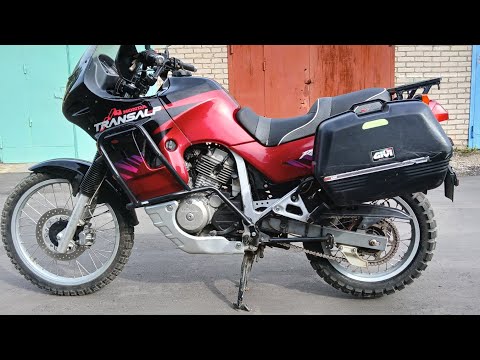 Видео: Honda Transalp 600 обзор+ тест драйв
