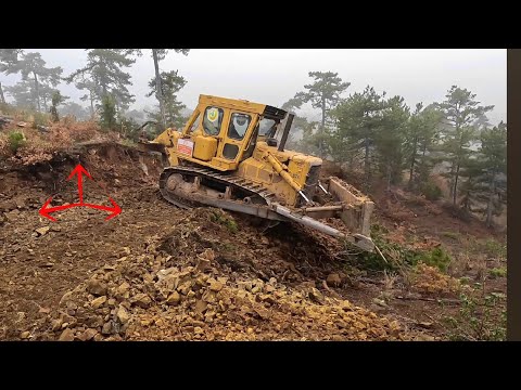 Видео: Бульдозер, который не подходит для дороги, срезает и выравнивает холмы #caterpillar #bulldozer