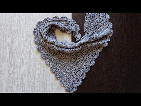 Видео: Как связать бактус крючком? Простой и красивый узор