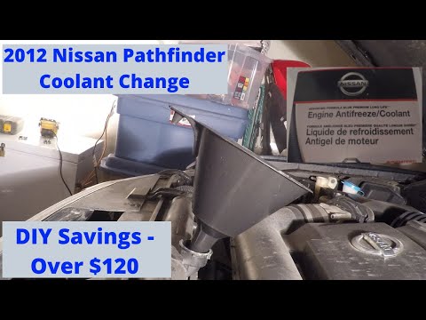 Видео: Замена охлаждающей жидкости с промывкой на Nissan Pathfinder 2012 года