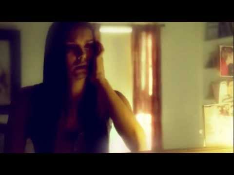 Видео: Деймон и Елена - Твои чувства к нему усилились