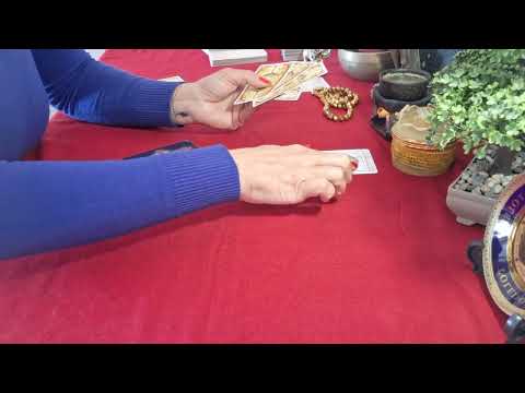 Видео: 🙄 Някой ви обсъжда |Избор на карта ❤️♣️♦️♠️ Таро четене