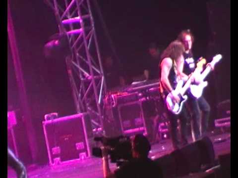 Видео: АРИЯ 25 лет-Ангельская пыль-20.11.10г.(В Кипелов)