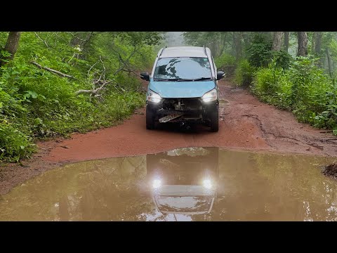 Видео: О. Русский бухта Новый Джигит. Daihatsu Mira ES на полувд. Off-road на переднем.