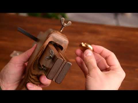 Видео: Ремнерез от Vintage Studio. Strap cutter/belt cutter from a Vintage Studio