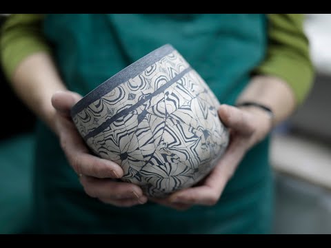 Видео: Обзор керамики: мастер-класс с Барбарой Гиттингс